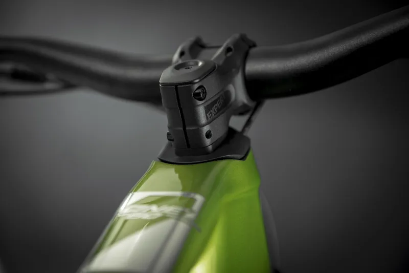 Merida - One-Sixty 10K Full Suspension Enduro Bike in Green-12