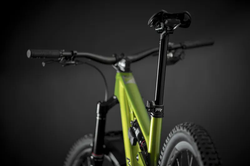 Merida - One-Sixty 10K Full Suspension Enduro Bike in Green-13