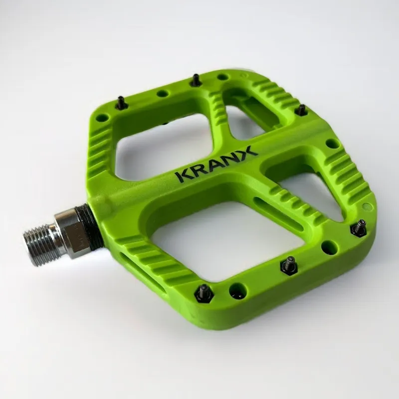 KranX - Trail Bright Platform Pedal Green