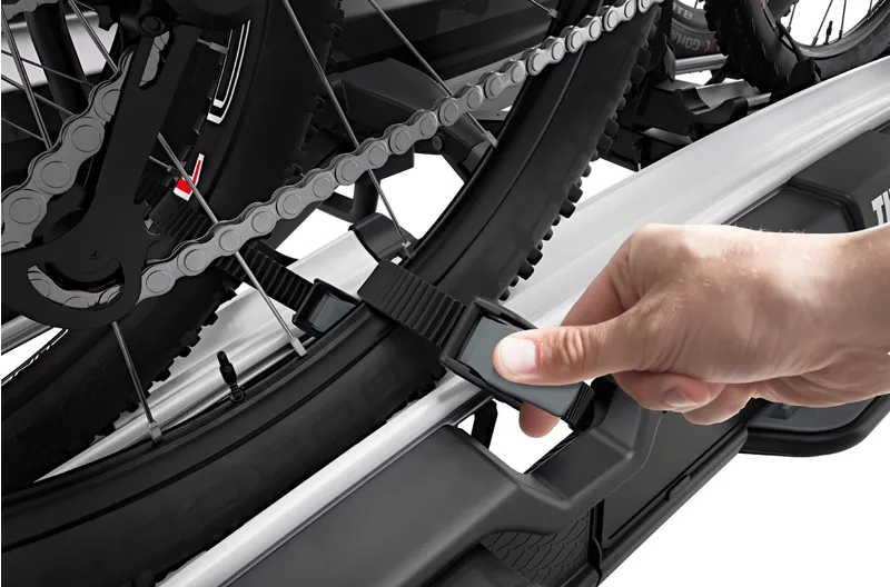 Thule - 939 VeloSpace XT 3-bike towball carrier 13-pin-6