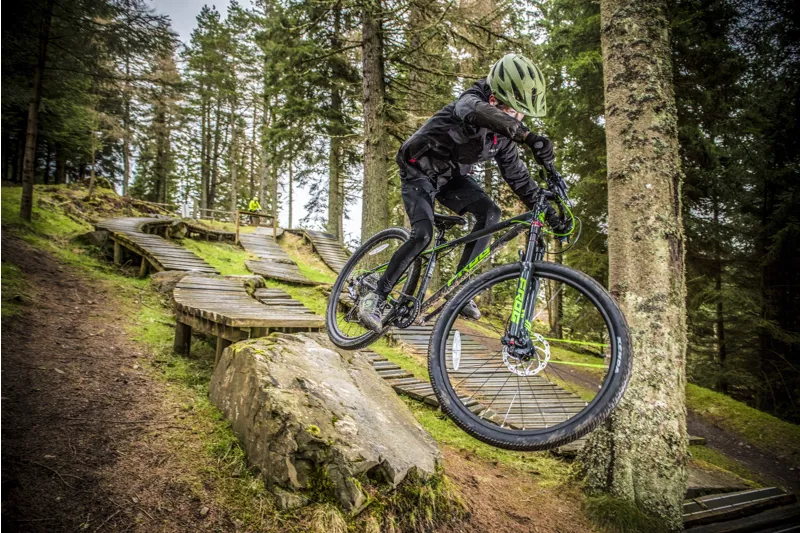 Frog MTB 69 - Metallic Grey Neon Green-1