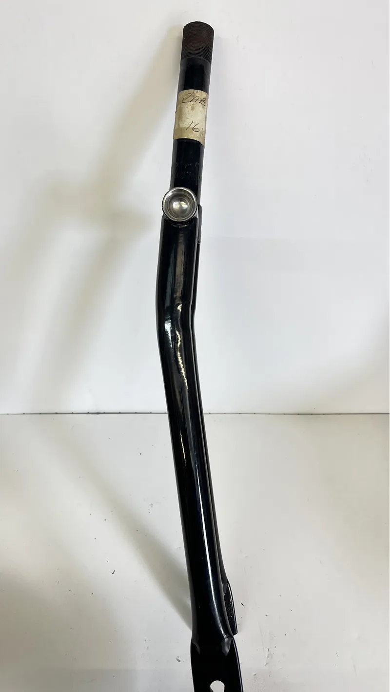 New Old Stock - Raliegh Bomber RAB465 Complete with Thimbles 24 Caliper Threaded 27mm 141mm inch Steel Rigid  CF1 Gloss Black-2