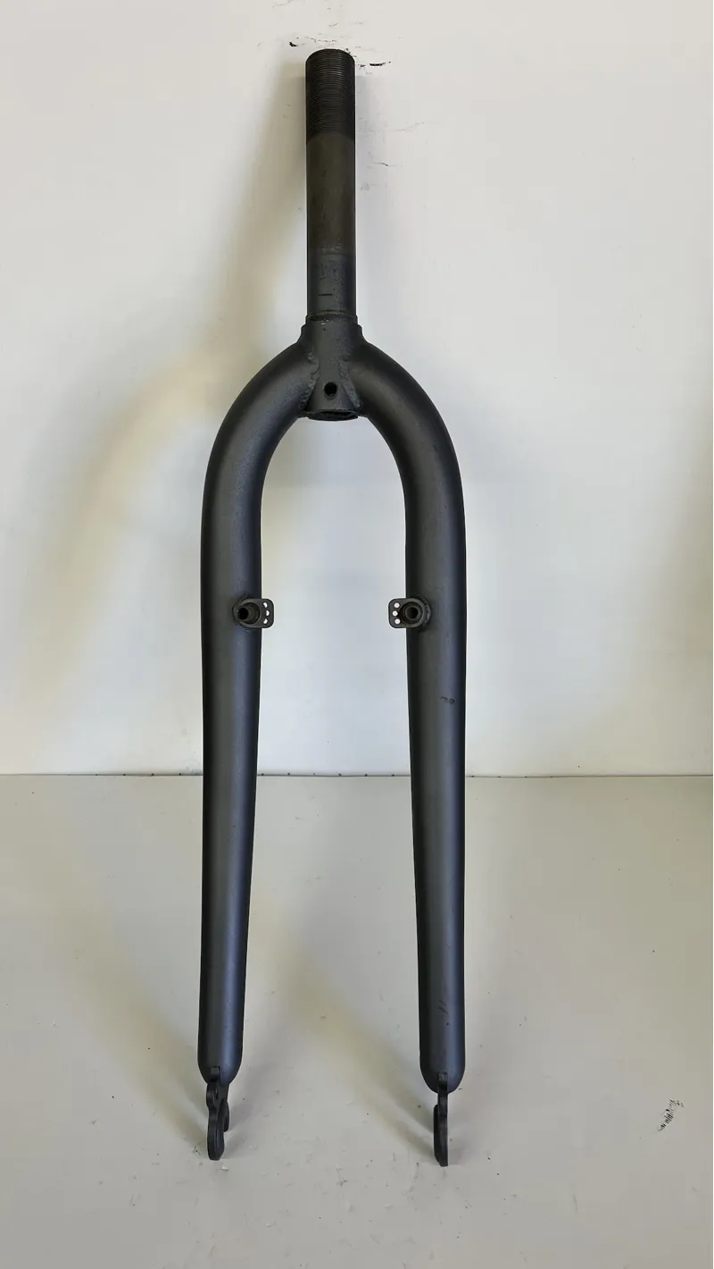 New Old - 26 Pivot Threaded 41mm 132mm inch Steel Rigid  Grey