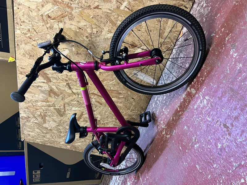 Used - ISLA 16 Pink-2