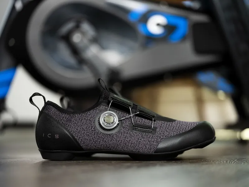 Shimano - IC501 Shoe in Black Size 42-6